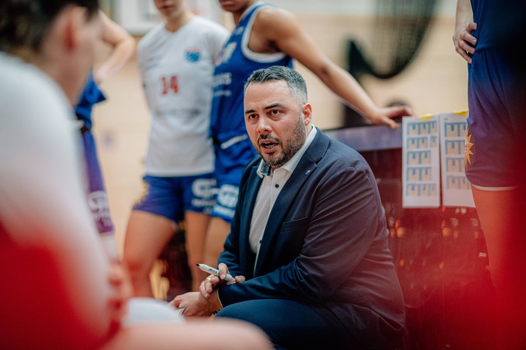 Timur Topal ist seit 2023 Trainer der MBC-Frauen.