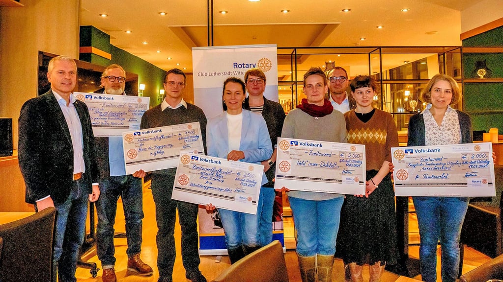 Bei der Spendenübergabe im Hotel „martas“ in Wittenberg