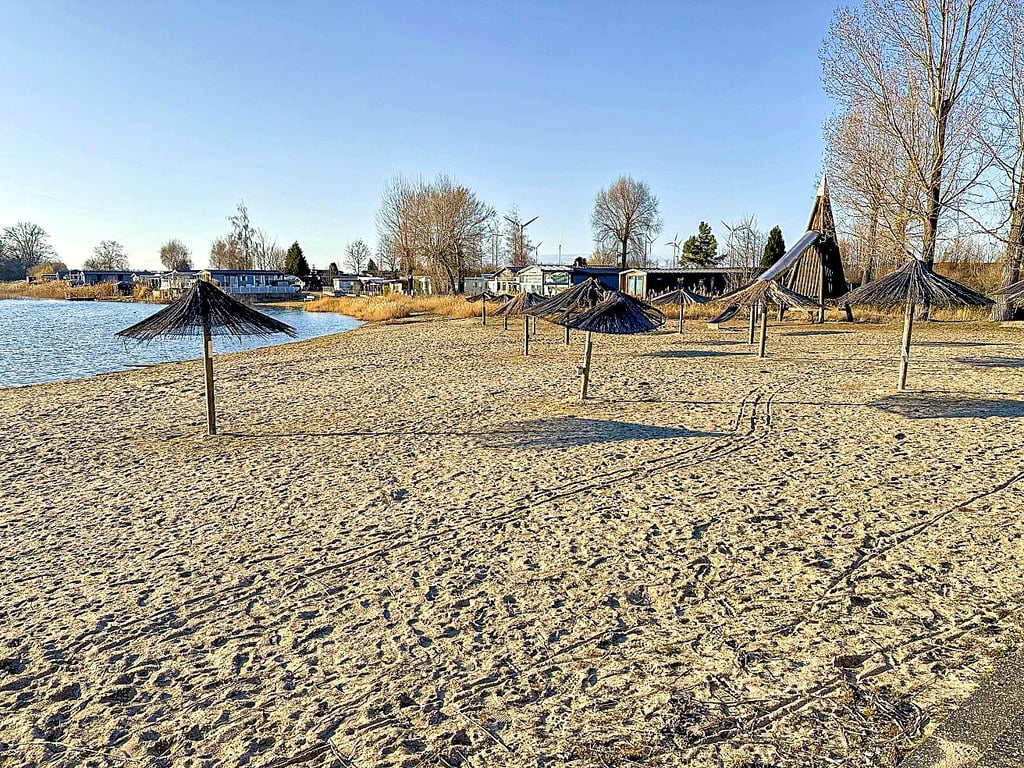 In diesem Jahr bleibt der Badestrand am Großen Schachtsee in Wolmirsleben verwaist.