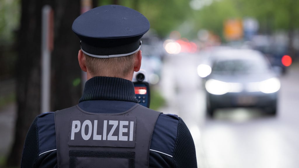 Auf der B224a an der Auffahrt zur A36 bei Wernigerode hat die Polizei geblitzt.