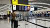 Der Flughafen Heathrow bleibt voraussichtlich den ganzen Tag geschlossen. (Archivbild)
