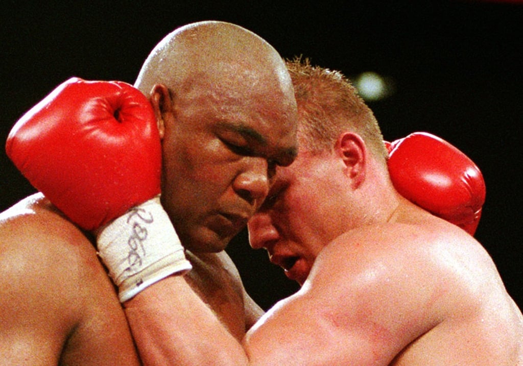 Für Axel Schulz (r) war der Kampf gegen George Foreman „das Größte“.