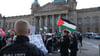 Die Demonstration unter dem Motto „Don't Support Apartheid“ zog am Bundesverwaltungsgericht vorbei.