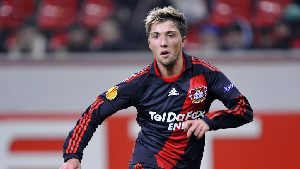 Der junge Kevin Kampl vor 14 Jahren im Trikot von Bayer Leverkusen.