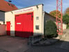 Das Feuerwehrgerätehaus in Taucha ist zu klein und soll durch einen Neubau ersetzt werden.