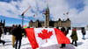 Die kanadische Flagge vor dem Parlament in Ottawa. (Archivbild)