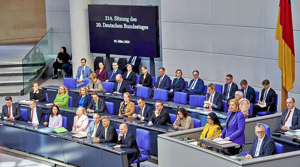 Der Bundestag hat neue Schulden beschlossen.