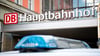 Die Bundespolizei am Münchner Hauptbahnhof hat das Bargeld in Empfang genommen und gezählt. (Symbolbild)