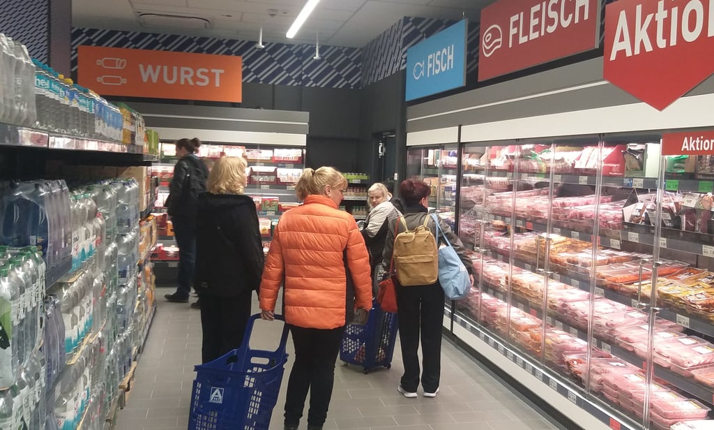 Blick in die neue Aldi-Filiale im Magdeburger Hauptbahnhof.