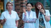 Szene aus der Serie „Marzahn Mon Amour“: Kathi Grabowski (Jördis Triebel), ihre Chefin Jenny Chan (Yvonne Yung Hee Bormann) und Kollegin Lulu Moll (Deborah Kaufmann). (Undatiertes Handout).