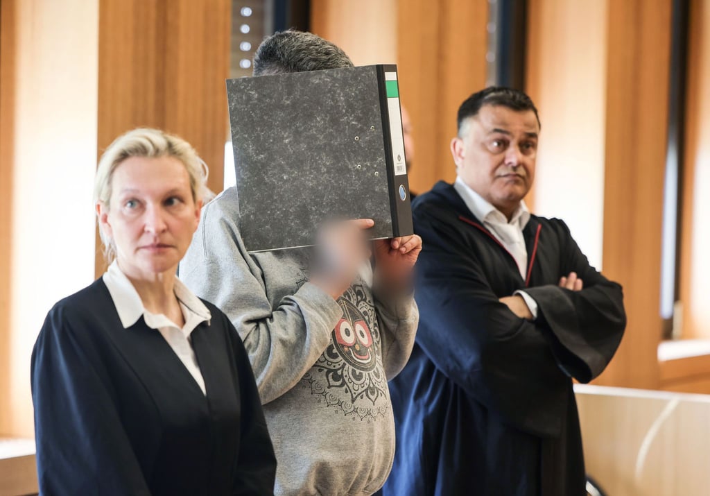 Laut Anklage fühlte der Mann sich von den Patienten genervt und gestört.