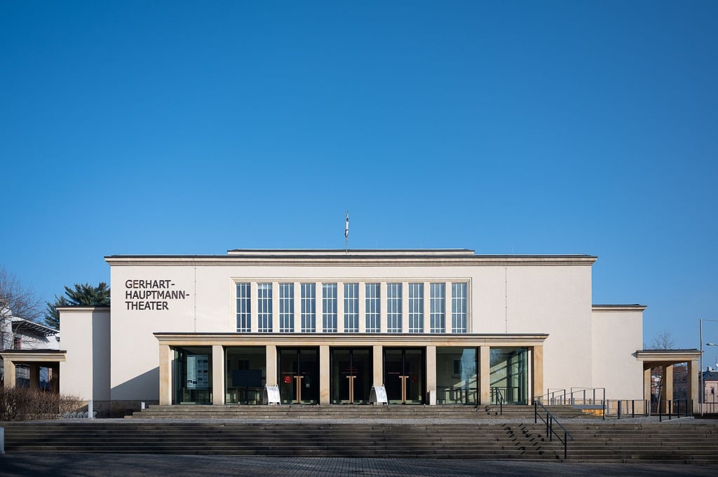 Daniel Morgenroth ist seit vier Jahren Intendant des Gerhart-Hauptmann-Theaters Görlitz-Zittau. (Archivbild)