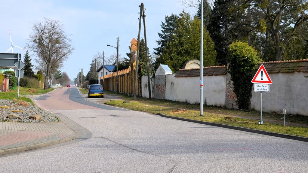 Der grundhafte Ausbau der Pulspfordaer Straße in Zerbst naht und sorgt für eine weiträumige Umleitung zwischen Garitz und Zerbst.