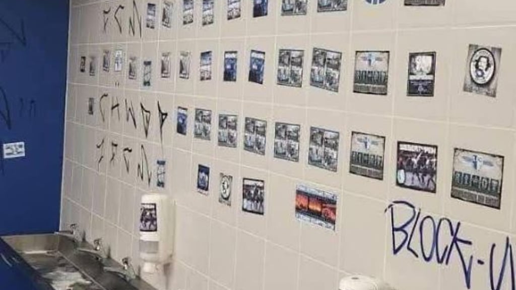 Vandalismus im Stadion von Odra Opole: Magdeburg-Fans verwüsten Toiletten und Gästetrakt.