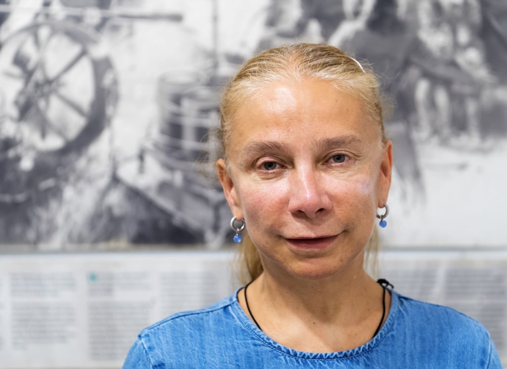 Alexandra Hildebrandt, Leiterin des Mauermuseum am Checkpoint Charlie, hat mit 66 Jahren ihr zehntes Kind bekommen.