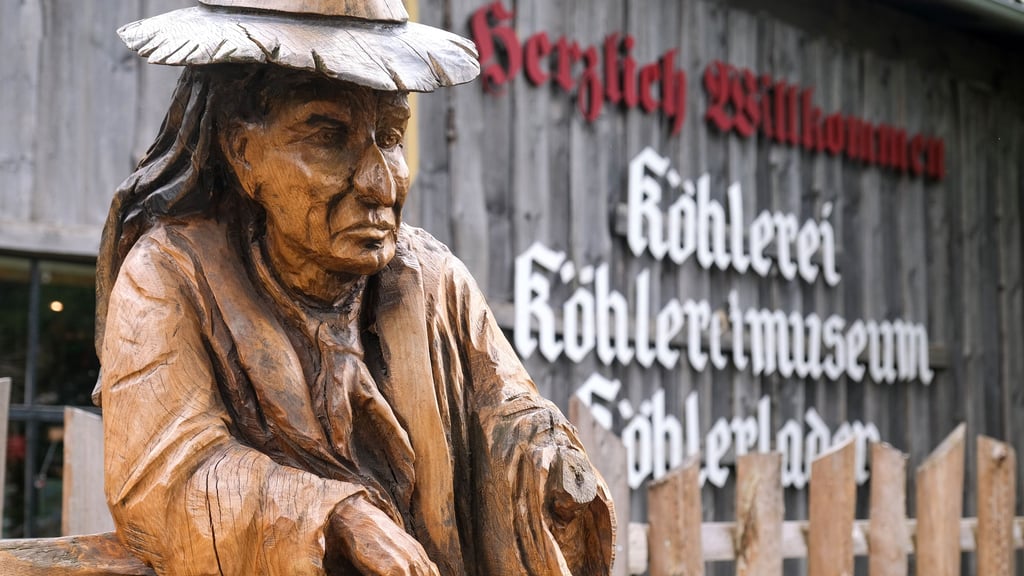 Auch in diesem Jahr wird wieder das Harzer Köhlerfest am Stemberghaus in Hasselfelde stattfinden.