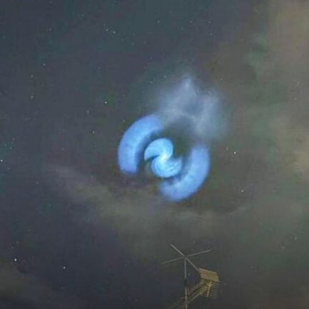 Is Elon Musk behind it? Mysterious, blue spiral of light spotted in the ...