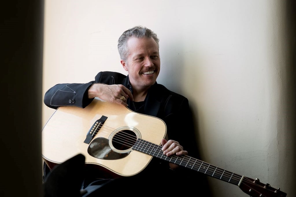 Grammygewinner Jason Isbell verzichtet zum ersten Mal seit 20 Jahren wieder auf die Unterstützung einer Band.