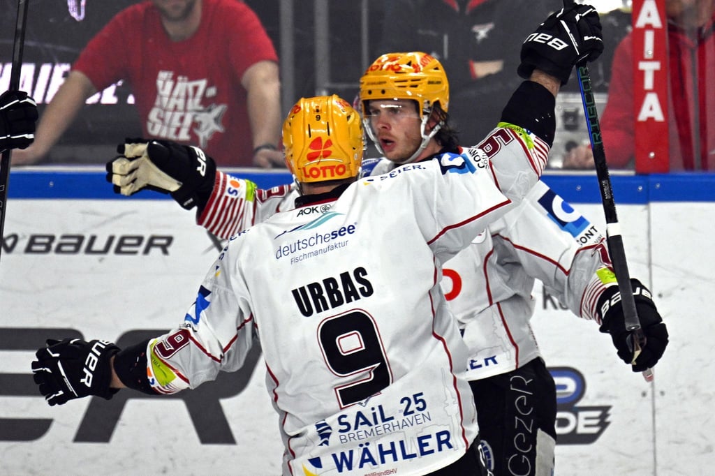 Bremerhavens Eishockey-Profis glauben wieder an ein Weiterkommen.