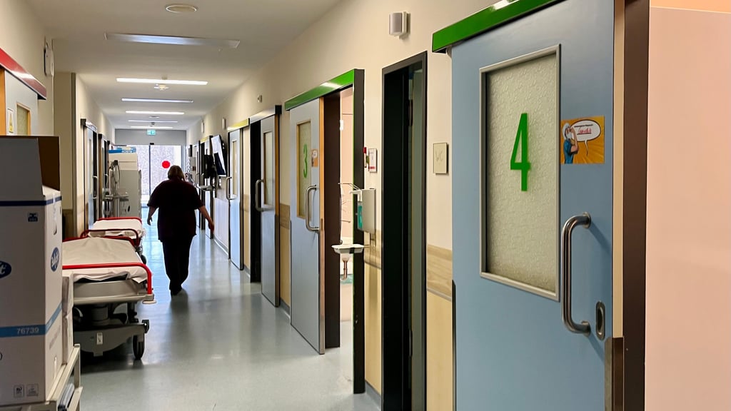 Im Notfall muss es schnell gehen. In der Notaufnahme des Quedlinburger Harzklinikum werden durchschnittlich 63 Patienten am Tag behandelt.