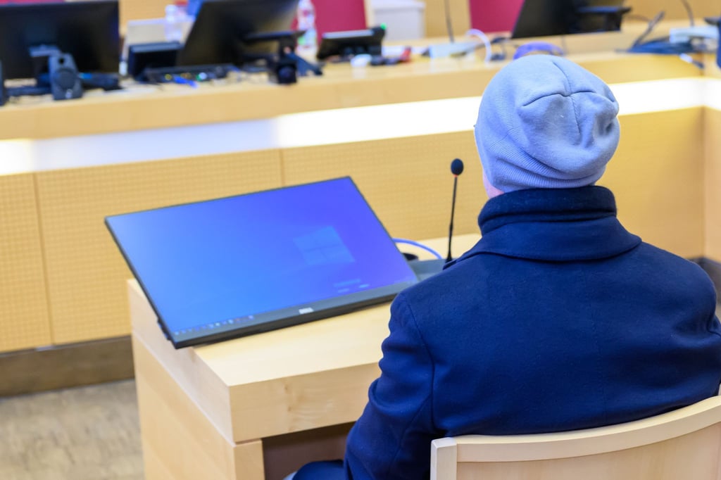 Der Angeklagte sieht sich als unschuldig.