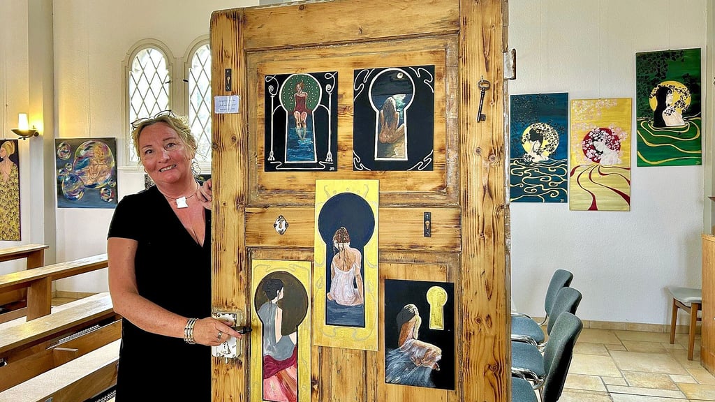 Eine Ausstellung der Künstlerin Jacqueline Maschke wird Sonnabend in der Geiseltalseekirche in Neubiendorf eröffnet.