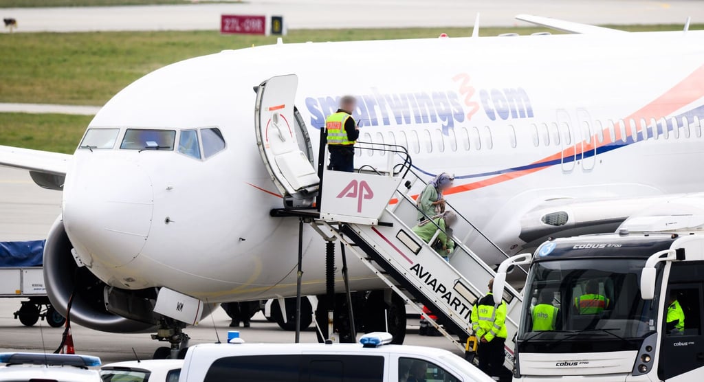Ein Charterflugzeug aus Pakistan bringt gefährdete Menschen aus Afghanistan nach Deutschland.