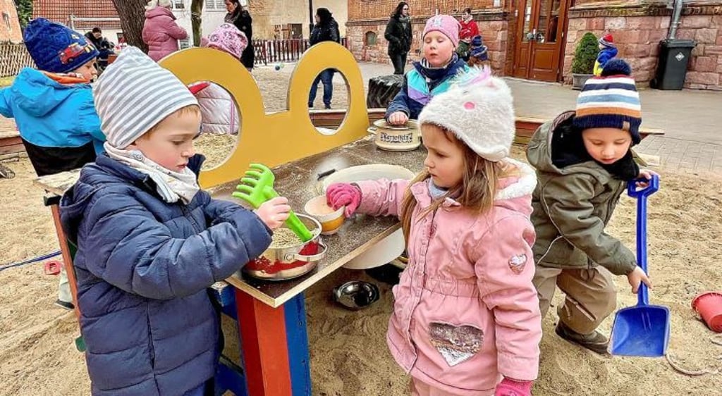 Die Kita Märchenland in Könnern im Salzlandkreis konnte dieses Jahr seinen 40. Geburtstag feiern. Die Beiträge für einen Krippen-, einen Kita- und einen Hortplatz sollte nach Corona um 15 Euro im Monat steigen.