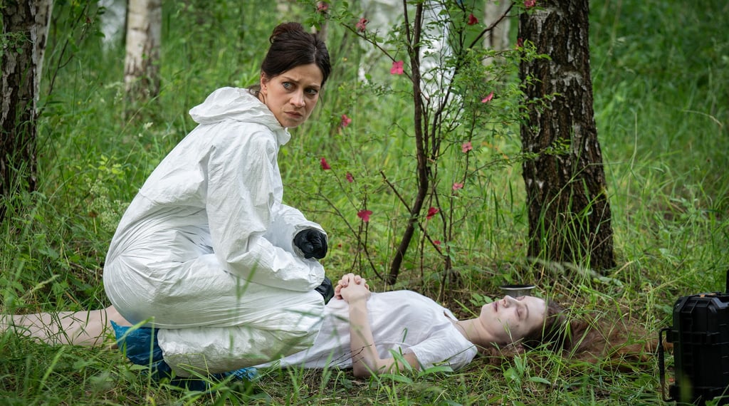 Kriminaltechnikerin Viktoria Wex untersucht die rituell hergerichtete Leiche.