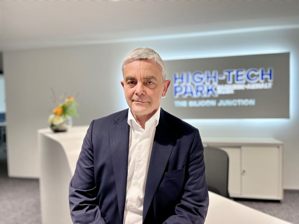 Frank Ribbe ist Geschäftsführer der Hight-Tech Park GmbH Sachsen-Anhalt. Das landeseigene Unternehmen hat im Februar seine Büroräume am Universitätsplatz in Magdeburg bezogen.
