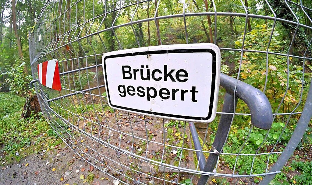 Nach Sperrung folgte der Abriss der Brücken.