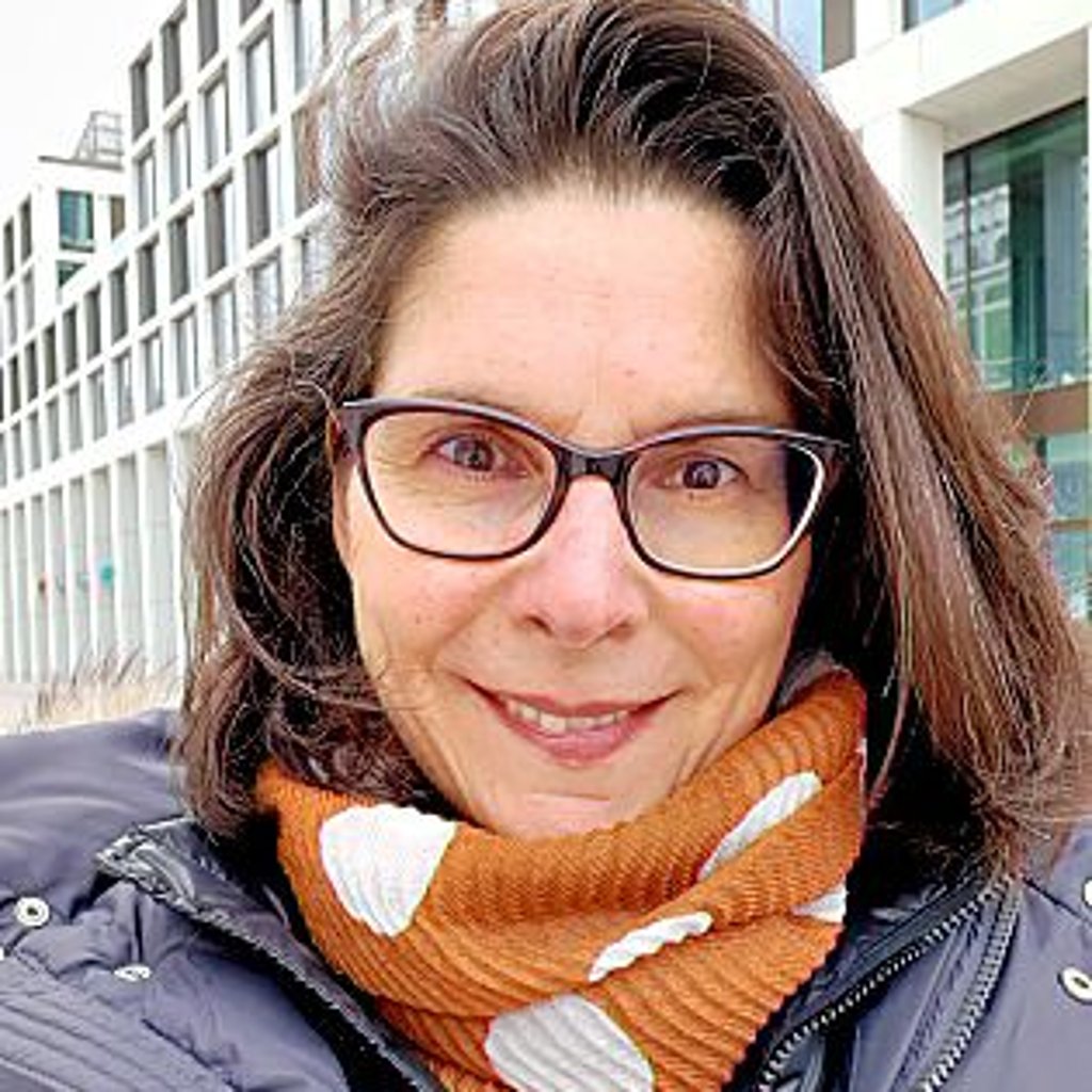 Daniela Hanke leitet ehrenamtlich die Initiative "Mitten im Leben".