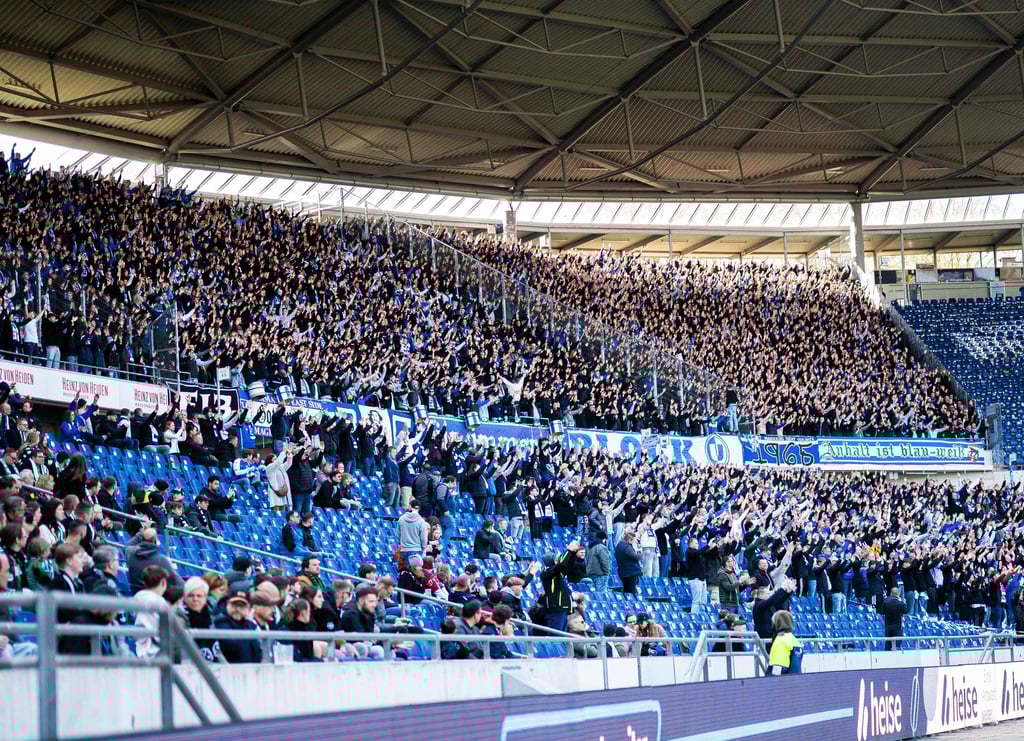 Die blau-weißen FCM-Anhänger unterstützten ihr Team abermals lautstark.