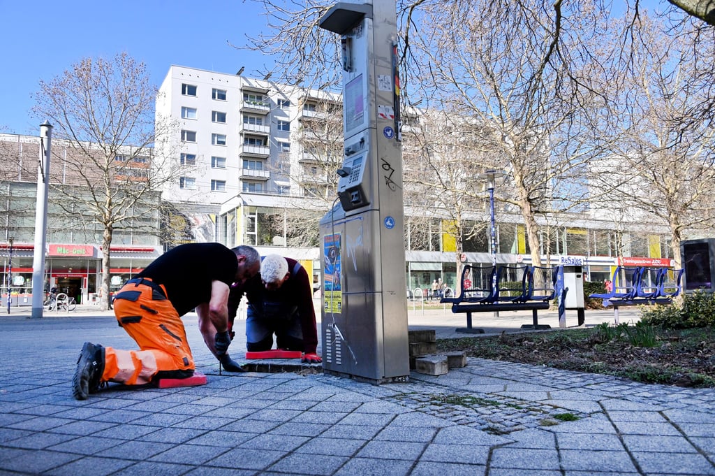 In Magdeburg werden die letzten öffentlichen Telefone abgebaut.