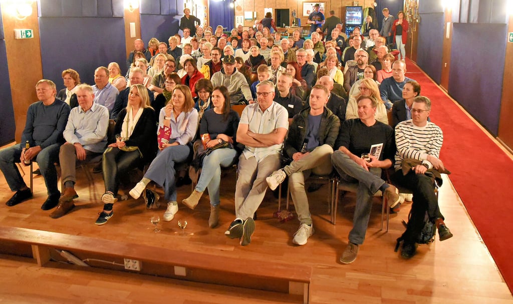 Da träumen andere Kinoveranstalter von: Der Lionsclub Schönebeck-Bad Salzelmen und der Barbyer Cinema-Verein präsentierten zum Saisonauftakt einen Stummfilmabend mit Piano-Begleitung.