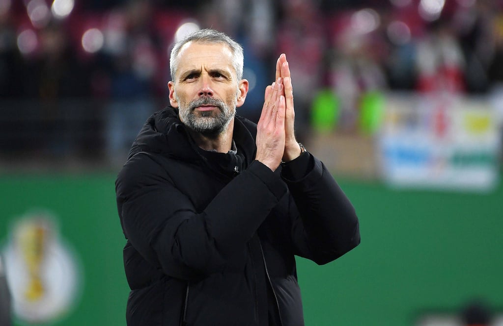 Ex-Trainer Marco Rose applaudiert den Fans von RB Leipzig