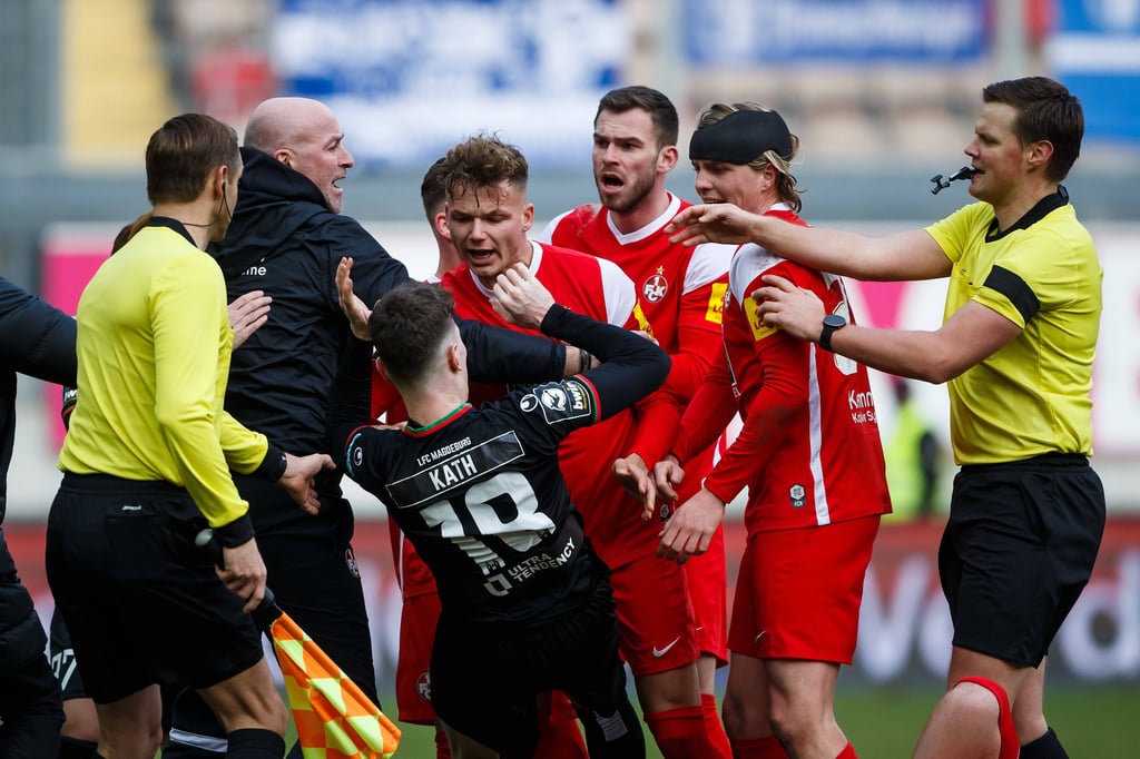 2022 geriet FCM-Profi Florian Kath mit Philipp Hercher, damals noch beim 1. FC Kaiserslautern, aneinander.