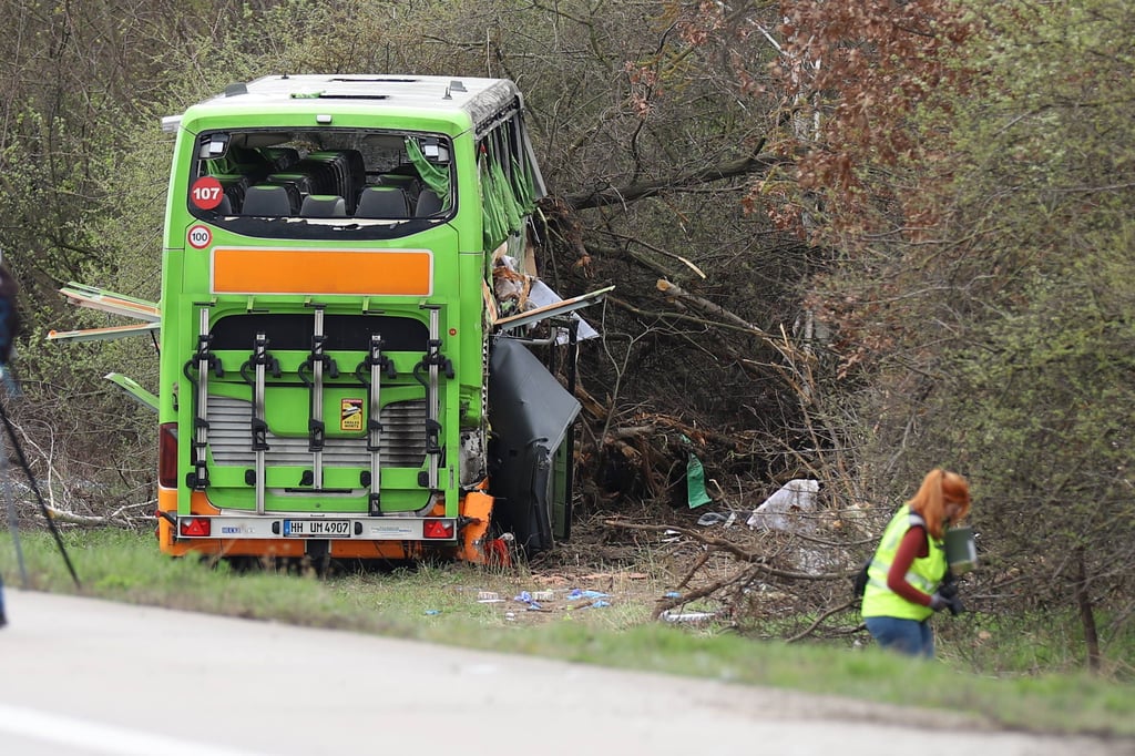 Schwerer Unfall mit einem Flixbus am Schkeuditzer Kreuz am 6. Juni 2024