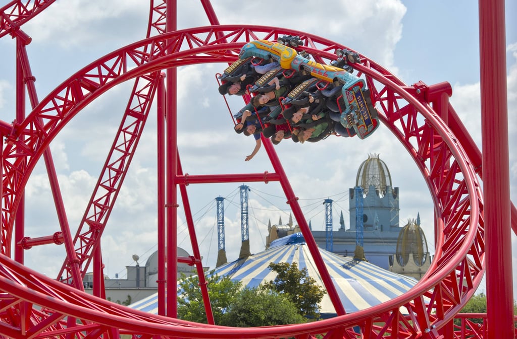 Der Freizeitpark Belantis wurde im Jahr 2003 eröffnet. Die Achterbahn „Huracan“ ist eine der größten Attraktionen.
