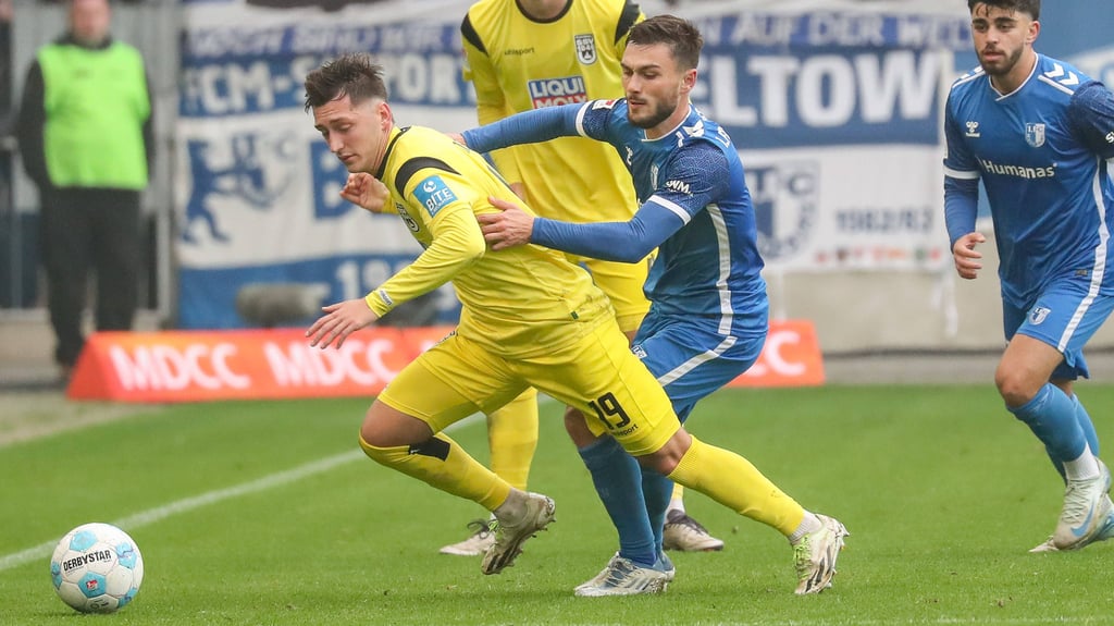 Am Samstag, 12. April 2025 ist der 1. FC Magdeburg beim SSV Ulm 1846 zu Gast. Wir zeigen, wo das Zweitliga-Spiel live übertragen wird.