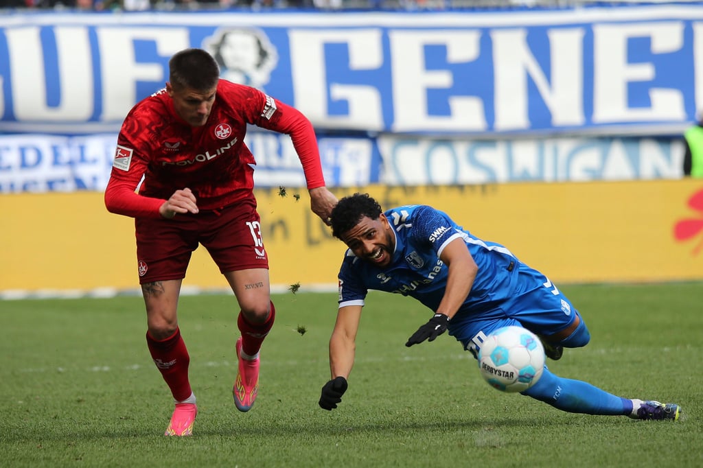 Das Spiel zwischen dem 1. FC Magdeburg und dem 1. FC Kaiserslautern war ein kampfbetontes.