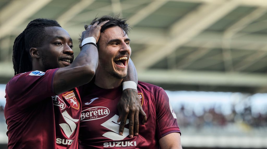 Eljif Elmas (rechts) feierte wieder ein Tor.