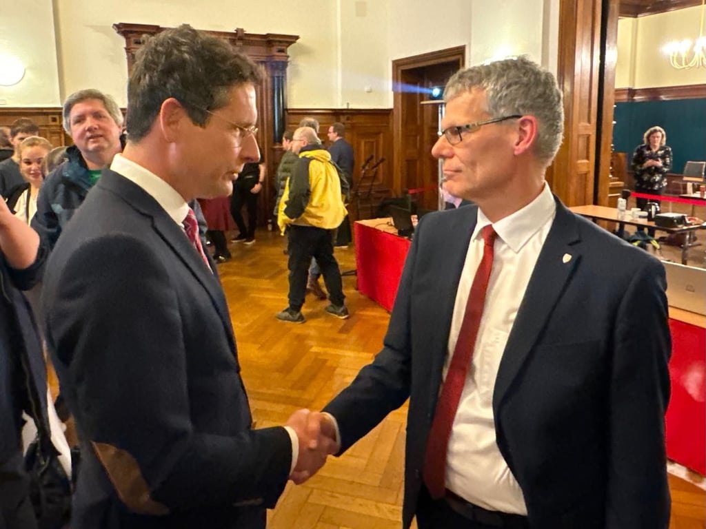 Zwischen Halles OB Alexander Vogt (l.) und Finanzbeigeordnetem Egbert Geier knirscht es.