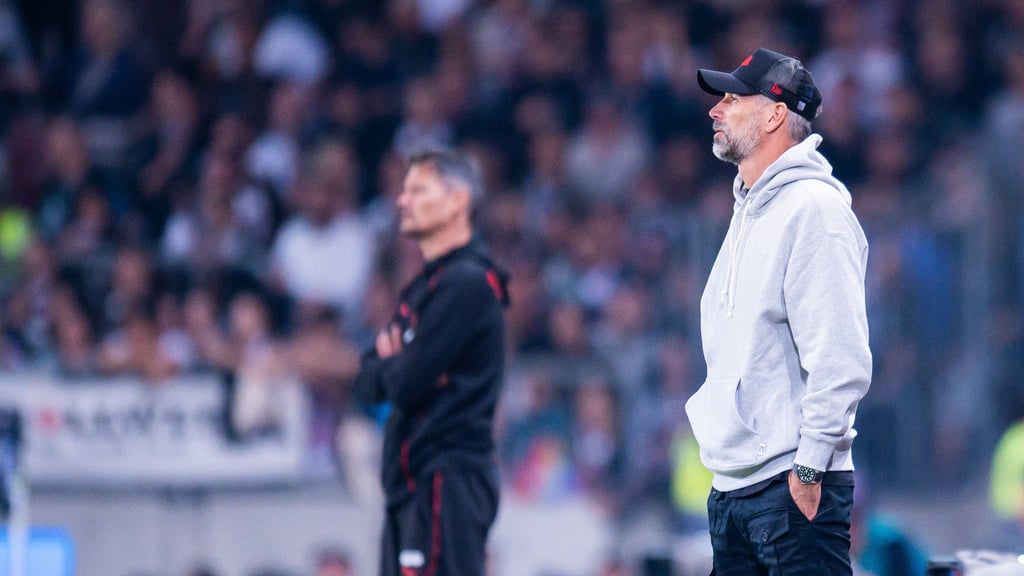 Ex-Trainer Marco Rose, im Hintergrund Alexander Blessin.