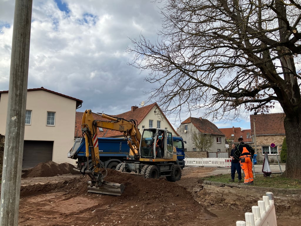 Die Bauarbeiten am Bäckerplan in Wallhausen gehen voran.