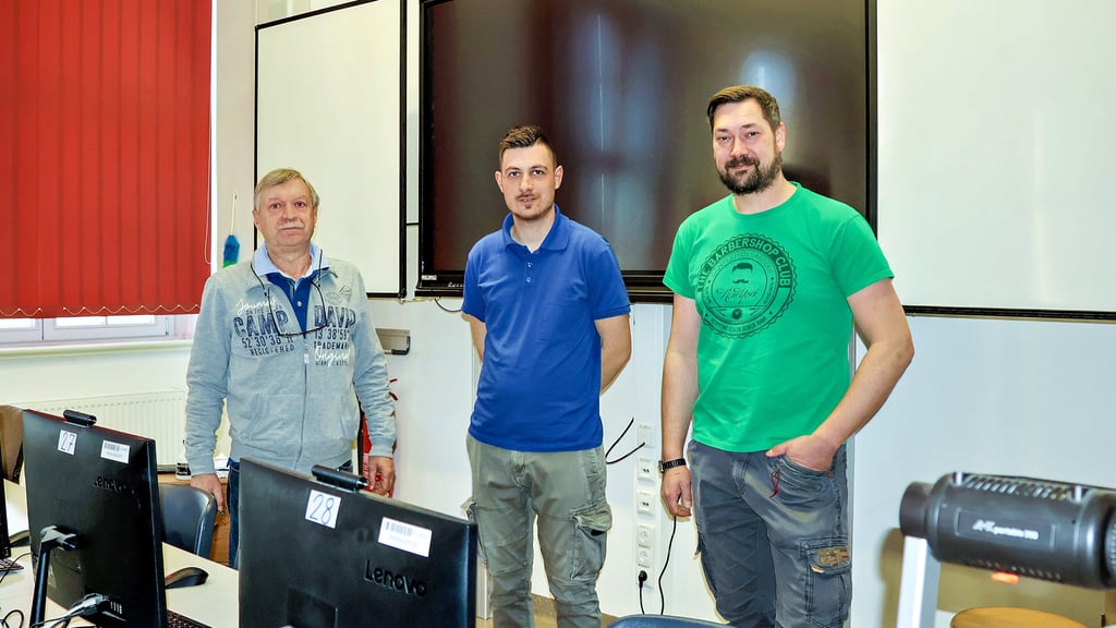 Skilled worker shortages and lateral entrants: Stendal district: the state ...