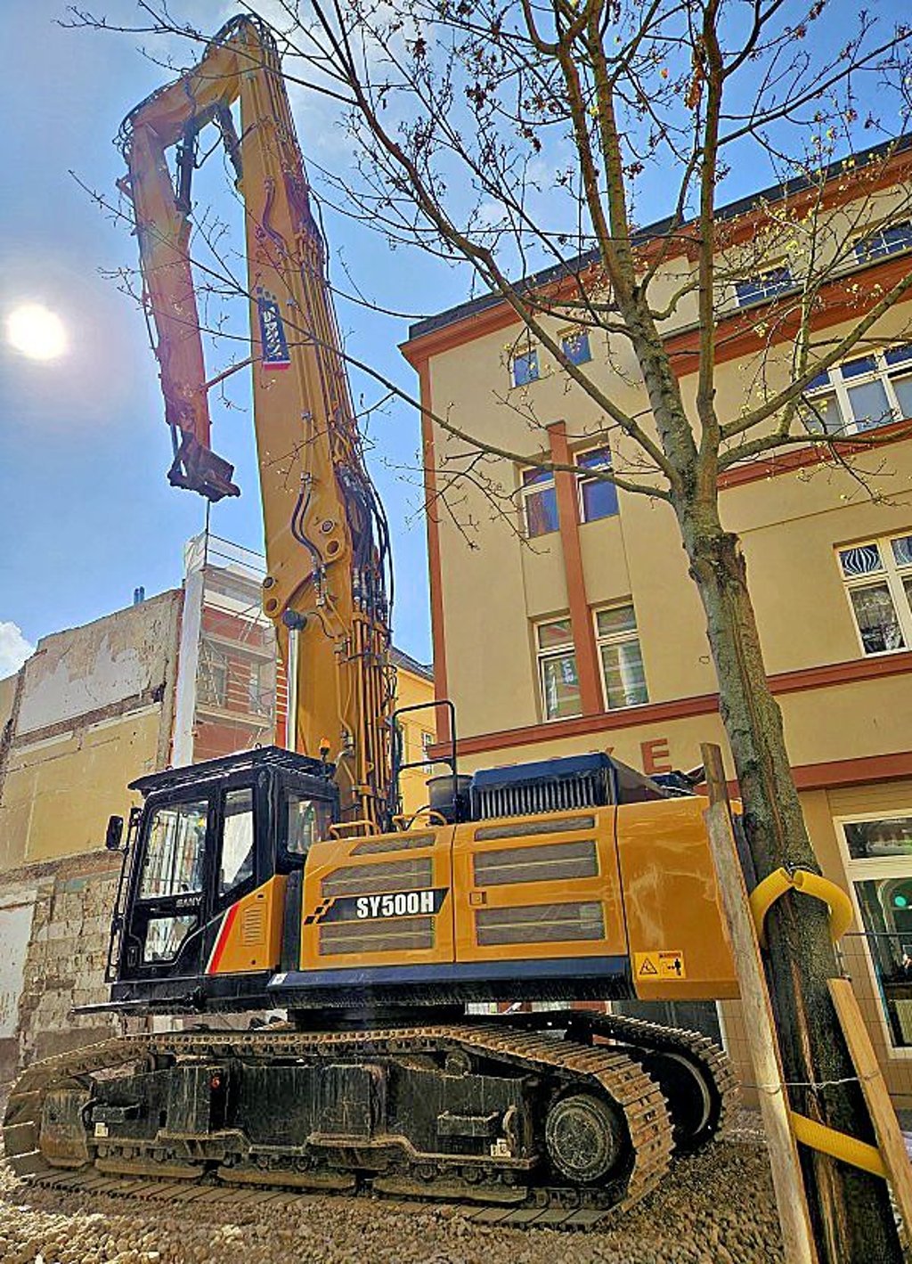 Der SY 500: Am Möbelkaufhaus war er jetzt überflüssig.