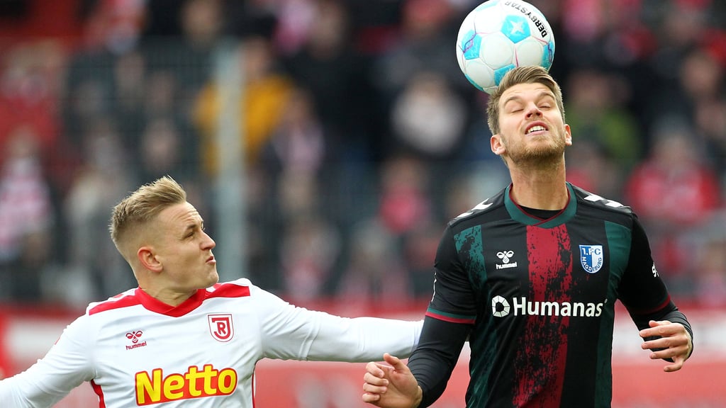 Zuletzt standen sich 1. FC Magdeburg und SSV Jahn Regensburg im November 2024 gegenüber. Wer überträgt das Zweitliga-Spiel live in Stream und TV?