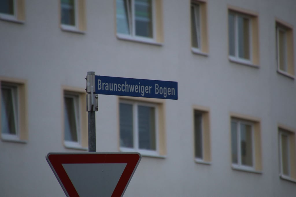 Problemstraße in Halle-Neustadt: Der Braunschweiger Bogen sorgt seit mehreren Jahren für Schlagzeilen.
