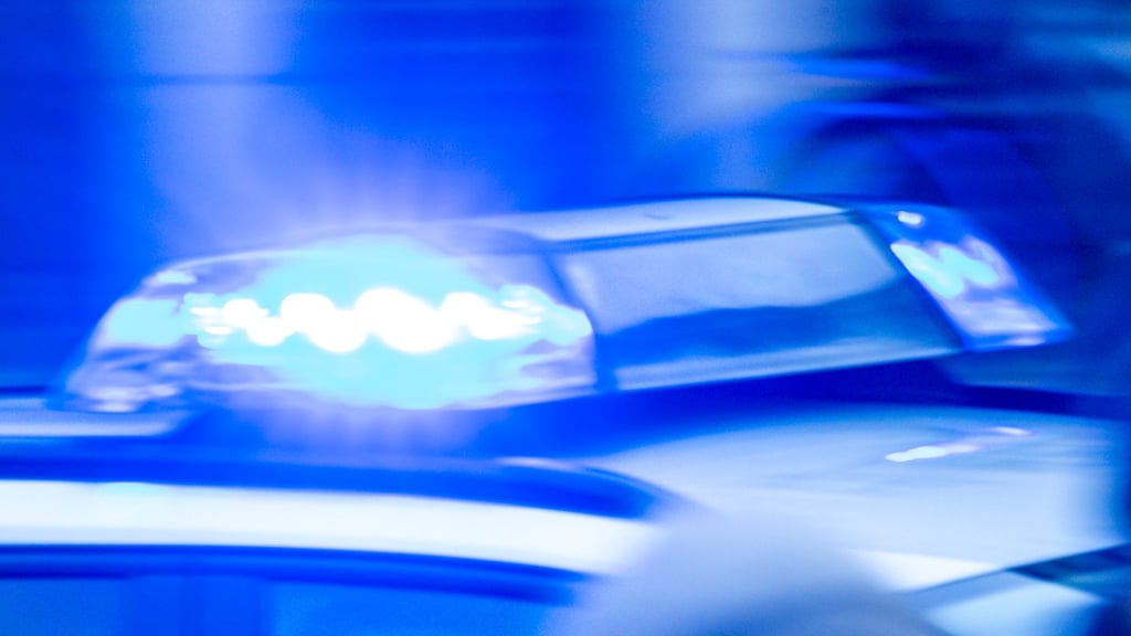 Auf der B1 bei Bornstedt ist ein Motorradfahrer bei einem Unfall schwer verletzt worden.